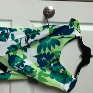 New short sleeve dress.